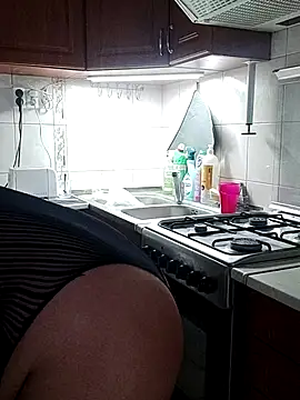 Snapshot of MiriandZacki chatting on October 23, 2025, 12:59 pm MiriandZacki online show from October 23, 2025, 12:59 pm