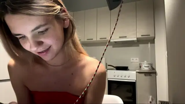 Snapshot of Denni_Spilber chatting on October 24, 2025, 5:12 pm Denni Spilber online show from October 24, 2025, 5:12 pm