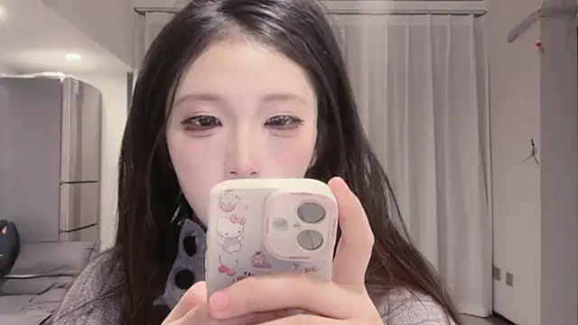 ZhaoZhao-ZM online show from November 27, 2025, 5:13 pm