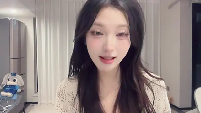 ZhaoZhao-ZM online show from September 12, 2025, 2:06 pm