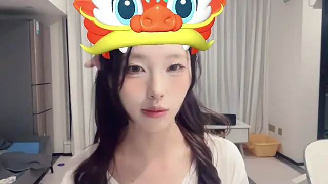 ZhaoZhao-ZM online show from September 9, 2025, 1:53 pm