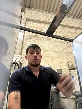 True Di online show from December 18, 2025, 4:33 pm