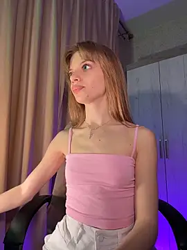 mari  papi online show from April 22, 2026, 4:14 pm