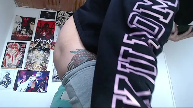 Snapshot of Cortana2_0 chatting on November 13, 2025, 4:22 pm Cortana2 0 online show from November 13, 2025, 4:22 pm