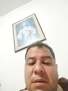 latinblack16 online show from February 15, 2026, 4:46 am