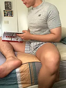 Snapshot of Pikachu19yo chatting on November 2, 2025, 12:04 am Pikachu19yo online show from November 2, 2025, 12:04 am