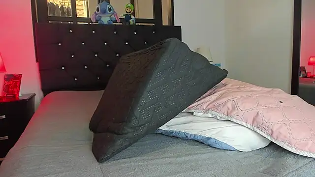 Snapshot of dereck_karter chatting on February 12, 2026, 10:42 pm dereck karter online show from February 12, 2026, 10:42 pm