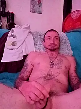 Snapshot of Mrluckstick chatting on November 30, 2025, 7:47 pm Mrluckstick online show from November 30, 2025, 7:47 pm