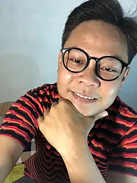 datnguyenvn online show from February 7, 2026, 8:22 am