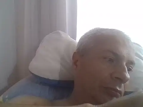 Snapshot of ALFRERM chatting on May 17, 2026, 3:34 pm ALFRERM online show from May 17, 2026, 3:34 pm