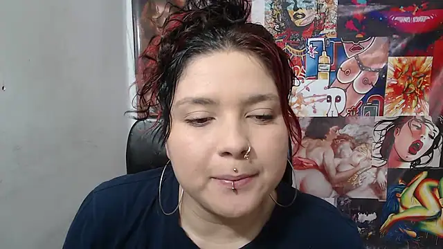 Curvy-Queen online show from October 14, 2025, 7:58 pm