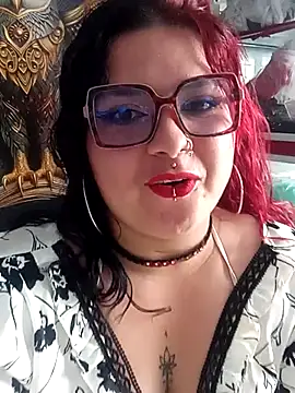 Curvy-Queen online show from October 10, 2025, 9:04 pm