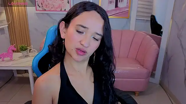 Snapshot of bella_vibess_s chatting on June 28, 2026, 2:51 am bella vibess s online show from June 28, 2026, 2:51 am