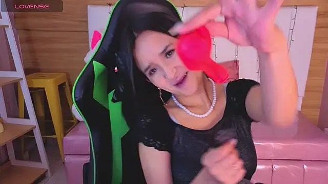 bella vibess s online show from February 24, 2026, 12:39 pm