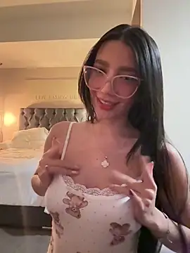 Min junn online show from November 15, 2025, 11:31 pm