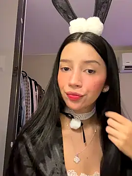 Min junn online show from October 16, 2025, 3:04 am