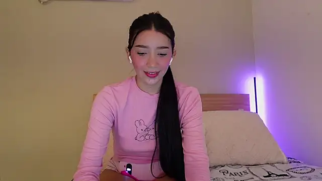 Min junn online show from September 13, 2025, 2:22 am