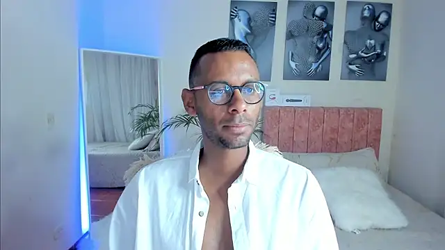 Snapshot of KingEdward_ chatting on October 3, 2025, 10:17 am KingEdward online show from October 3, 2025, 10:17 am