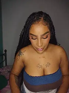 Queen Amara online show from May 16, 2026, 4:11 am