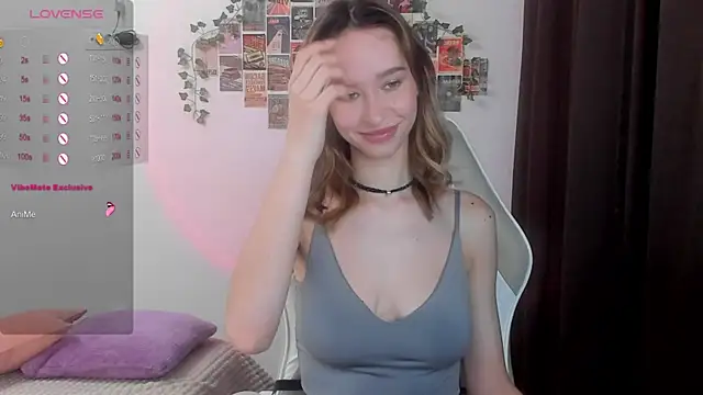 Snapshot of _Alissaa chatting on December 21, 2025, 11:12 am Alissaa online show from December 21, 2025, 11:12 am