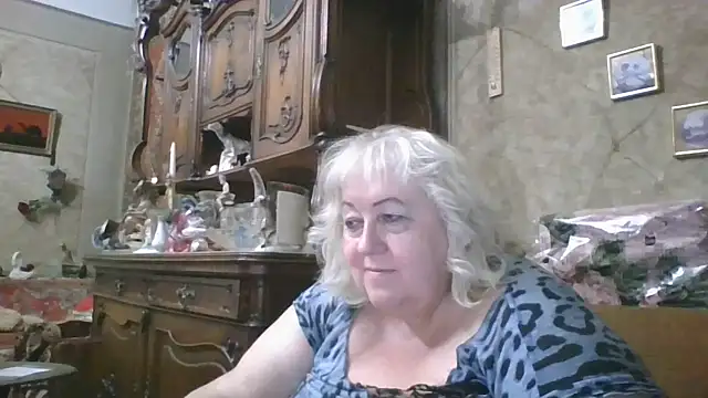 Lala-Love56 online show from September 23, 2025, 7:10 pm