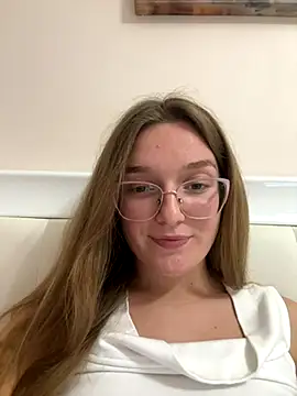 Bellatrisssaa online show from November 26, 2025, 2:39 pm