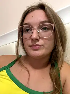 Snapshot of Bellatrisssaa chatting on September 22, 2025, 4:24 pm Bellatrisssaa online show from September 22, 2025, 4:24 pm