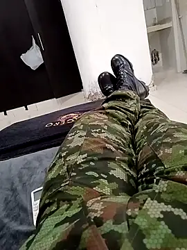 alejos81 online show from November 9, 2025, 6:34 pm