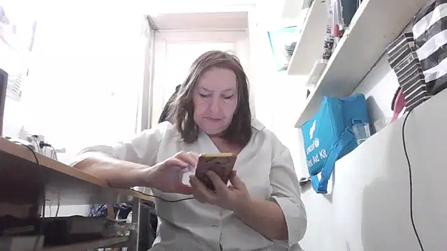 AnnaLive570 online show from December 23, 2025, 5:40 am