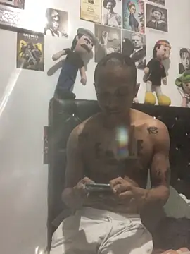 Snapshot of elpeluchenegroxxx3 chatting on March 31, 2026, 11:18 pm elpeluchenegroxxx3 online show from March 31, 2026, 11:18 pm