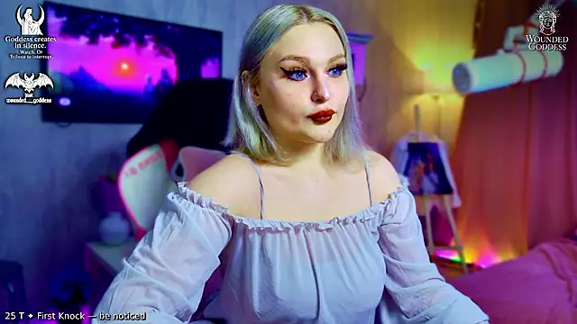 Wounded Goddess  online show from February 6, 2026, 6:53 am