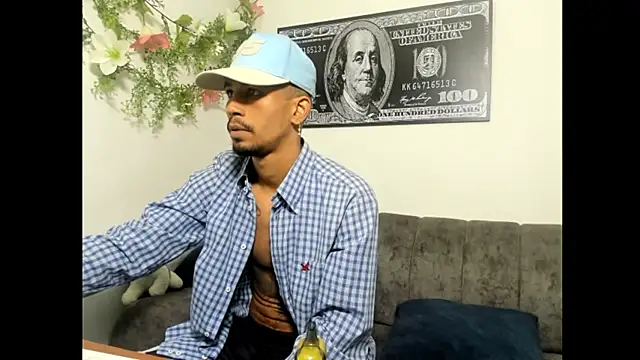 Snapshot of carl_jhonson821 chatting on November 13, 2025, 7:01 am carl jhonson821 online show from November 13, 2025, 7:01 am