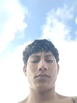 Snapshot of Flakito2021 chatting on October 18, 2025, 1:35 pm Flakito2021 online show from October 18, 2025, 1:35 pm