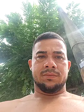 yeffito1 online show from September 8, 2025, 2:16 pm