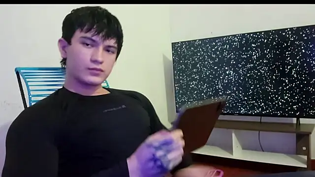 ErickWalton online show from December 4, 2025, 5:17 am