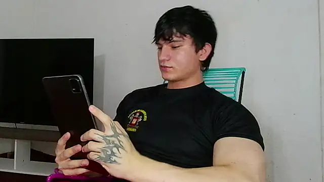 ErickWalton online show from January 13, 2026, 5:22 am