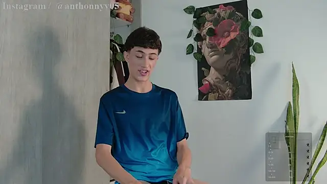Snapshot of anthonny_05 chatting on September 25, 2025, 11:33 pm anthonny 05 online show from September 25, 2025, 11:33 pm