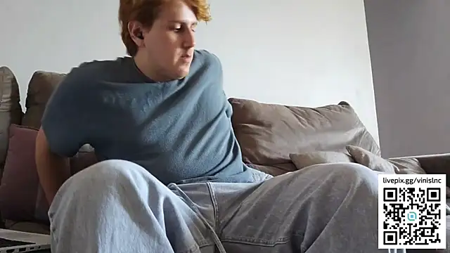 Snapshot of vinialnc chatting on September 9, 2025, 3:43 pm vinialnc online show from September 9, 2025, 3:43 pm