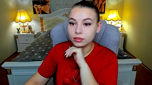 Snapshot of OmniaSher chatting on October 19, 2025, 9:01 am OmniaSher online show from October 19, 2025, 9:01 am