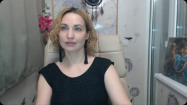 KatrinAlluring online show from October 28, 2025, 4:24 am