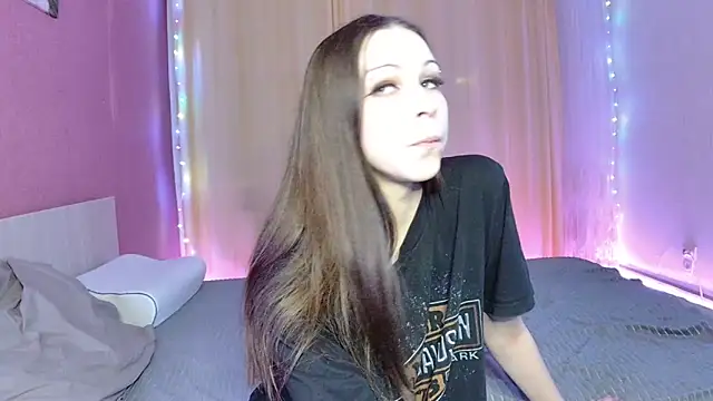 Snapshot of AsahyKourr chatting on December 15, 2025, 12:33 pm AsahyKourr online show from December 15, 2025, 12:33 pm