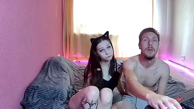 Snapshot of AsahyKourr chatting on October 25, 2025, 12:32 am AsahyKourr online show from October 25, 2025, 12:32 am