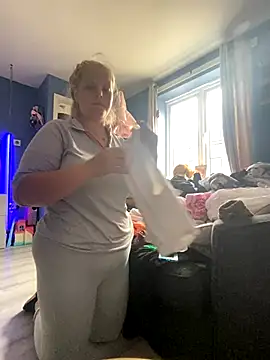 Snapshot of Dolliejayxx chatting on October 1, 2025, 10:52 am Dolliejayxx online show from October 1, 2025, 10:52 am