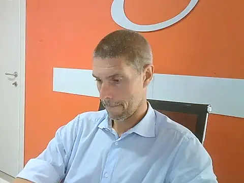 Snapshot of max79ve31 chatting on September 11, 2025, 9:20 am max79ve31 online show from September 11, 2025, 9:20 am