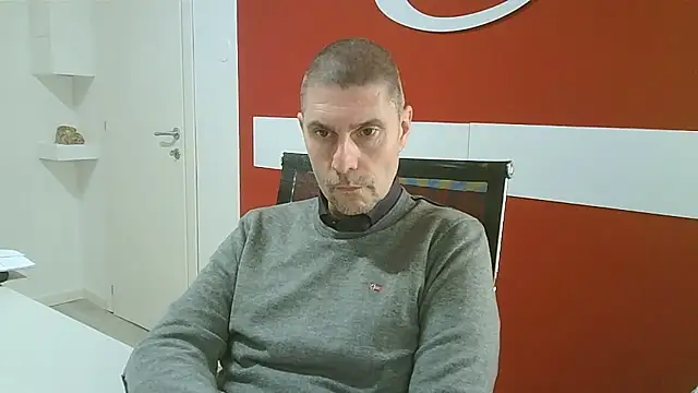 max79ve31 online show from January 12, 2026, 12:23 pm