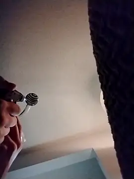 Snapshot of alexxfcuk chatting on September 27, 2025, 12:11 pm alexxfcuk online show from September 27, 2025, 12:11 pm