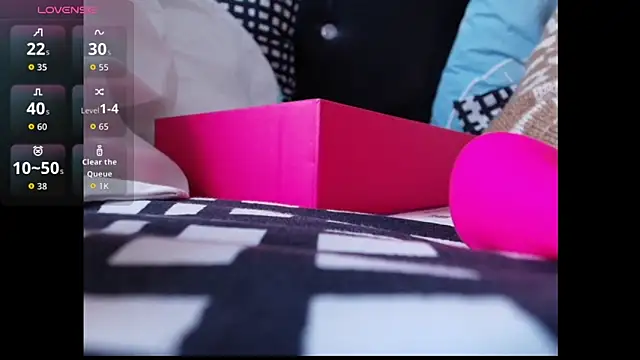 Snapshot of LunaLuxe1 chatting on February 2, 2026, 2:27 pm LunaLuxe1 online show from February 2, 2026, 2:27 pm