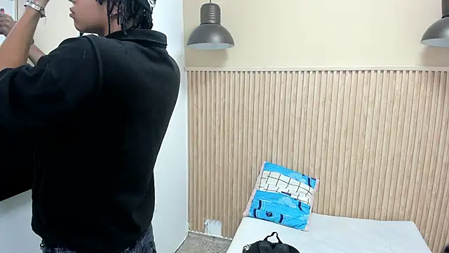 Snapshot of MARSHALL_SPENCER chatting on October 21, 2025, 12:59 pm MARSHALL SPENCER online show from October 21, 2025, 12:59 pm