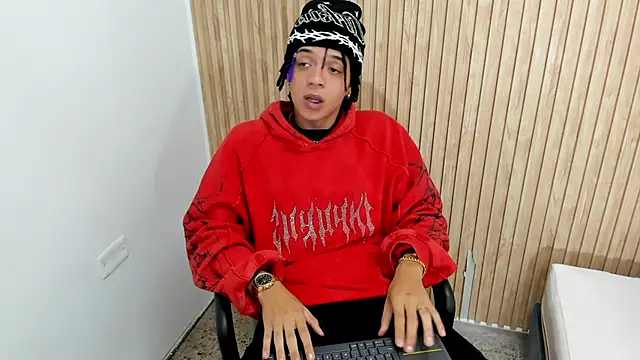 Snapshot of MARSHALL_SPENCER chatting on October 14, 2025, 1:12 pm MARSHALL SPENCER online show from October 14, 2025, 1:12 pm