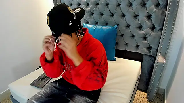 Snapshot of MARSHALL_SPENCER chatting on November 19, 2025, 1:11 pm MARSHALL SPENCER online show from November 19, 2025, 1:11 pm